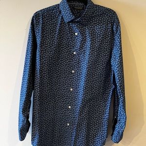Banana Republic Patterned Blue Button Down